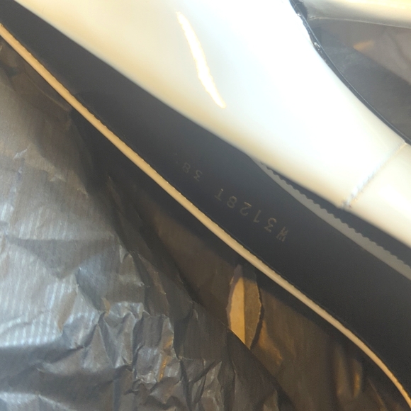 Tom Ford 8.5 White - Picture 3 of 4